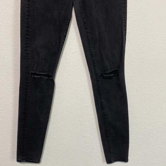 American Eagle Super Hi-Rise Black Wash Ripped Knees Skinny Jegging 6L - Picture 4 of 11